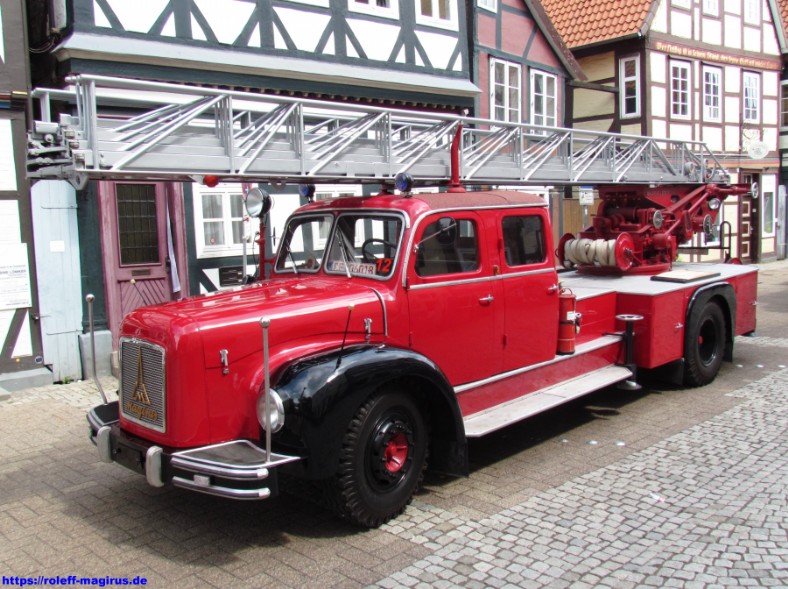 Drehleiter DL 30+2 Typ S6000