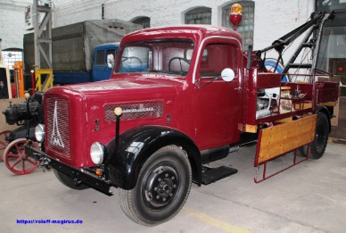 Halle 31 Magirus Abschleppwagen S3500 Baujahr 1951 Bilsteinkran mit FIAT-Motor